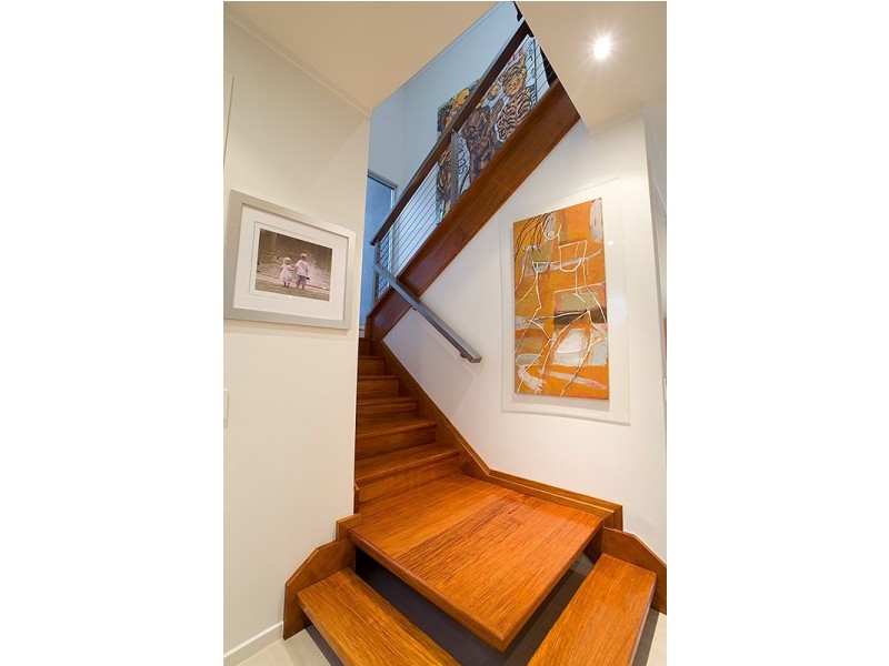 112 Hawken Drive, St Lucia QLD 4067