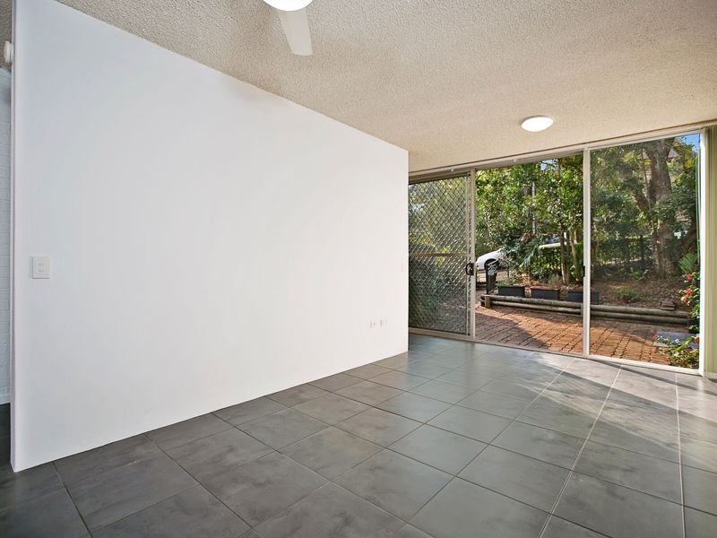 10/18 Holmes Street, Toowong QLD 4066