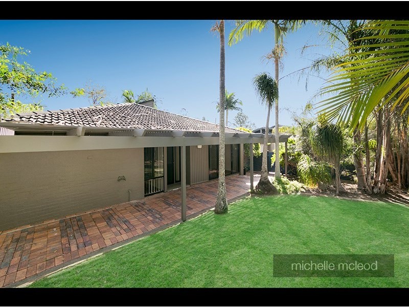 26 Aurora Crescent, Kenmore QLD 4069