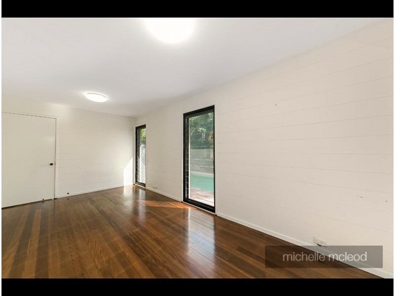 26 Aurora Crescent, Kenmore QLD 4069