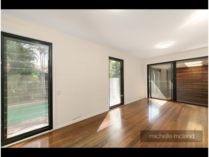 26 Aurora Crescent, Kenmore QLD 4069