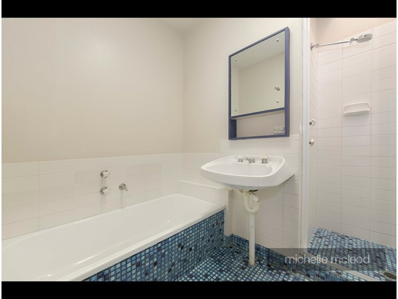 26 Aurora Crescent, Kenmore QLD 4069