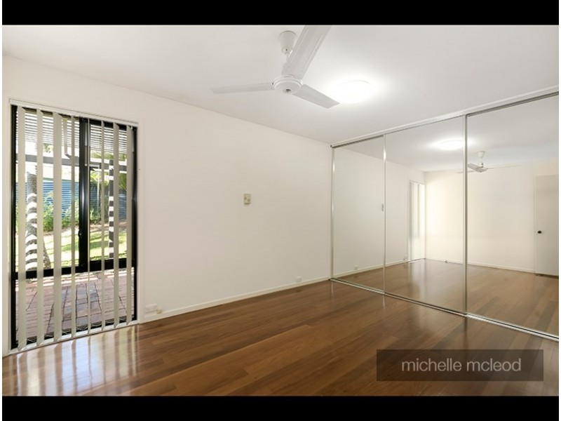 26 Aurora Crescent, Kenmore QLD 4069