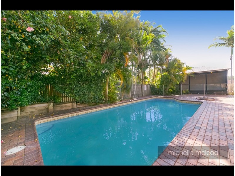26 Aurora Crescent, Kenmore QLD 4069