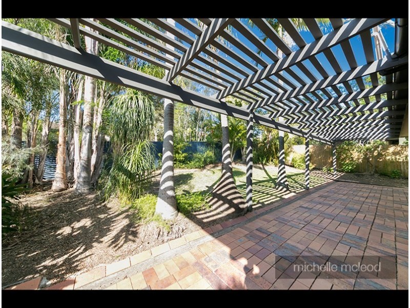 26 Aurora Crescent, Kenmore QLD 4069