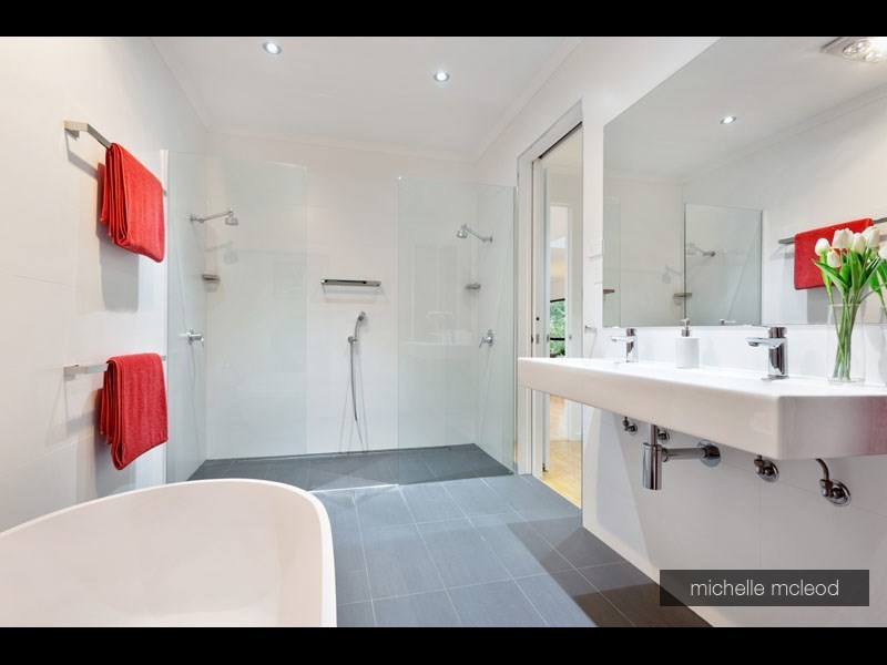 181 Chapel Hill Road, Chapel Hill QLD 4069