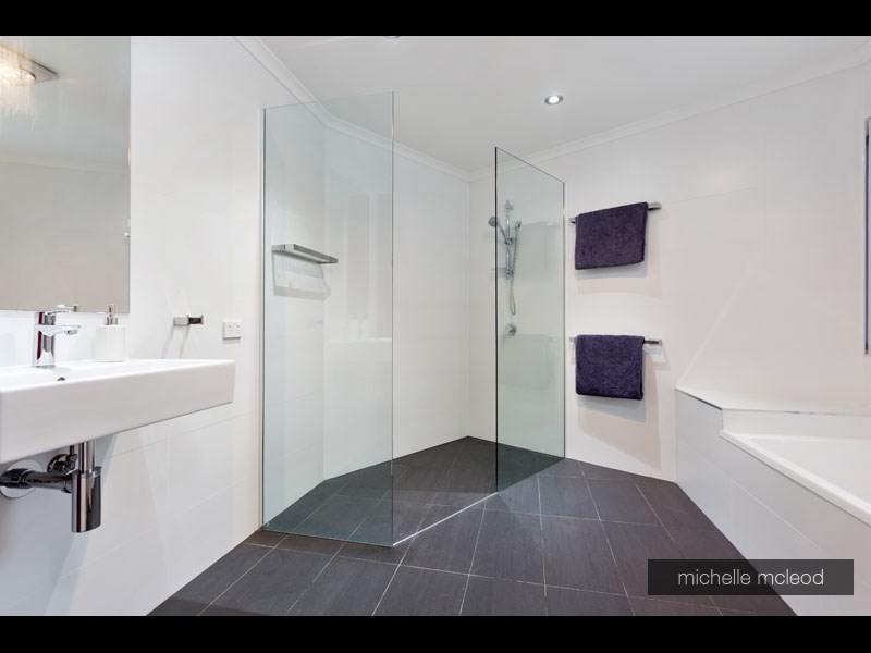 181 Chapel Hill Road, Chapel Hill QLD 4069