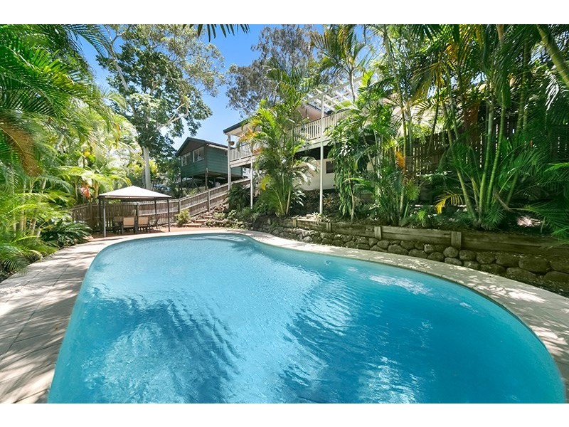 138 Jerrang Street, Indooroopilly QLD 4068