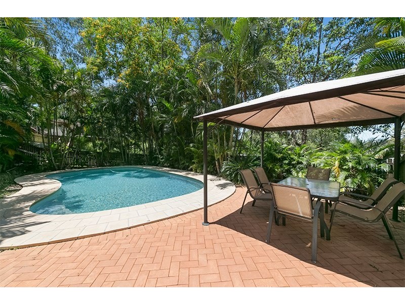 138 Jerrang Street, Indooroopilly QLD 4068