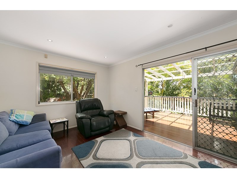 138 Jerrang Street, Indooroopilly QLD 4068