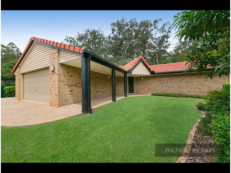 15 Ringway Place, Chapel Hill QLD 4069