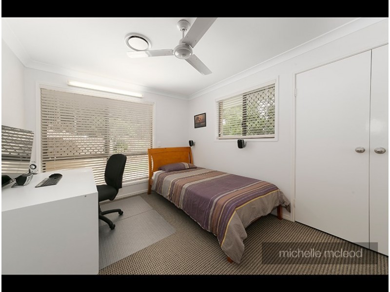 15 Ringway Place, Chapel Hill QLD 4069