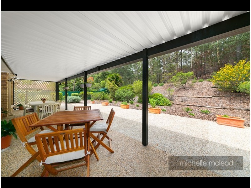 15 Ringway Place, Chapel Hill QLD 4069