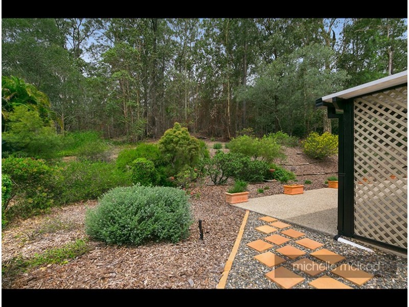 15 Ringway Place, Chapel Hill QLD 4069