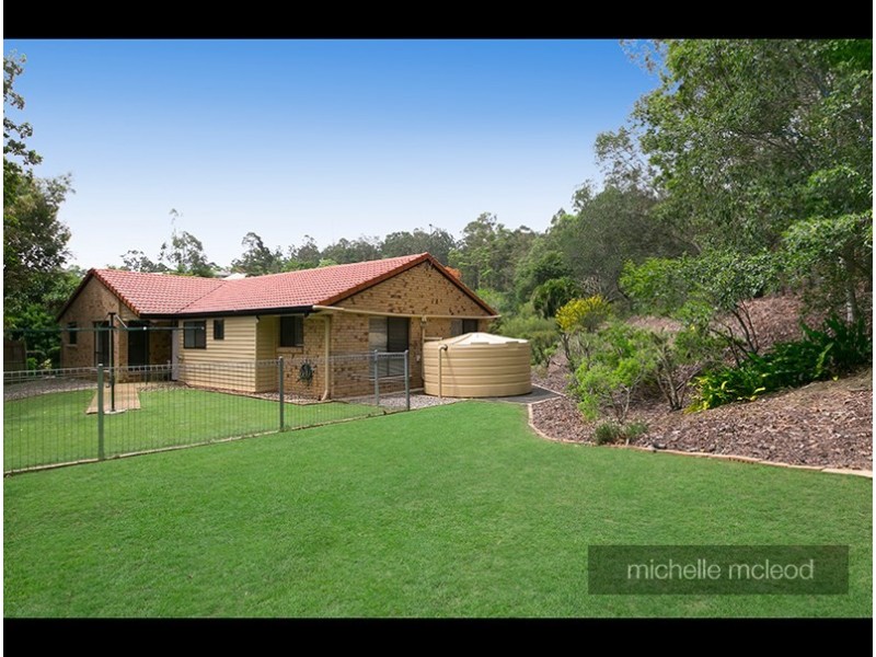 15 Ringway Place, Chapel Hill QLD 4069