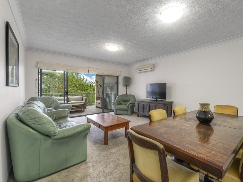 10/36 Holland Street, Toowong QLD 4066