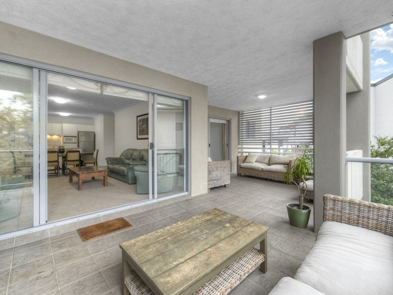 10/36 Holland Street, Toowong QLD 4066