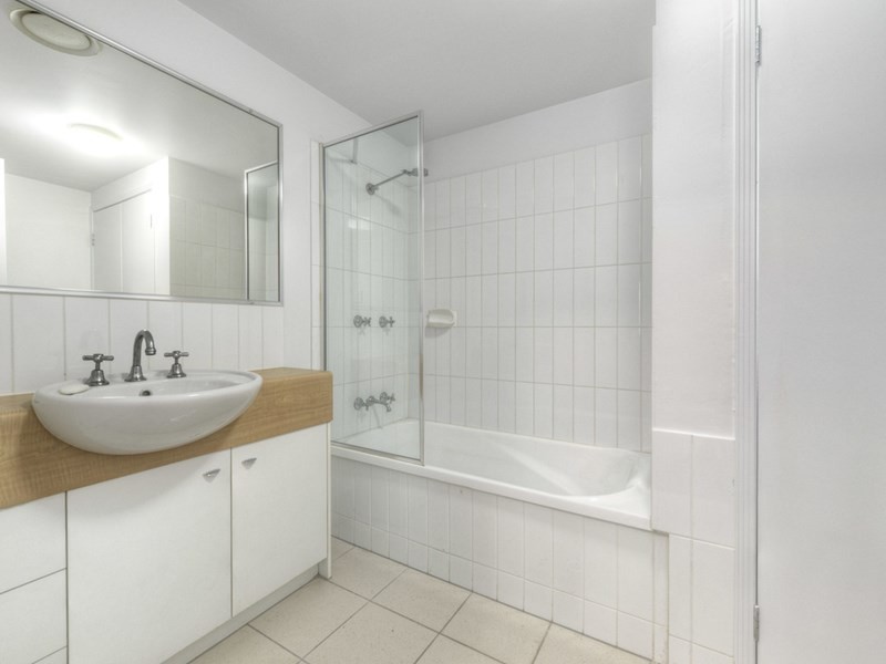 10/36 Holland Street, Toowong QLD 4066