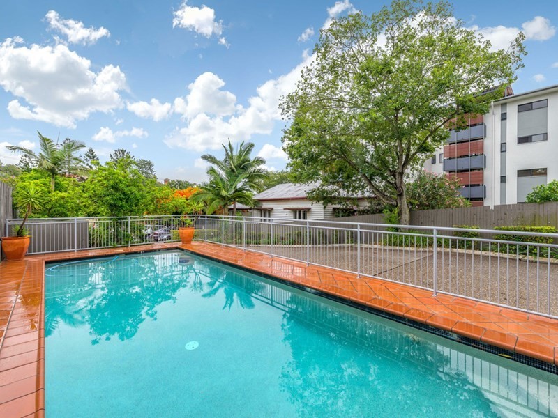 10/36 Holland Street, Toowong QLD 4066