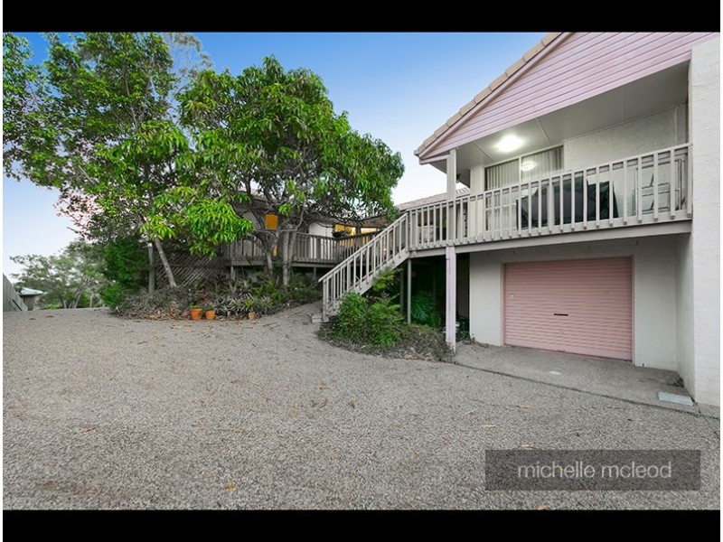 36 Hakea Crescent, Chapel Hill QLD 4069