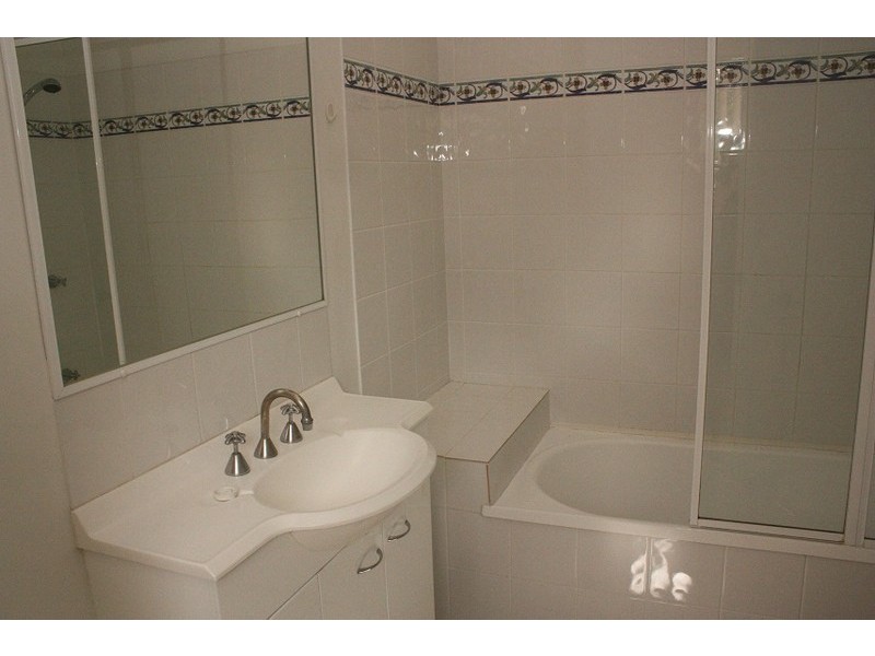 1/57 Coonan Street, Indooroopilly QLD 4068