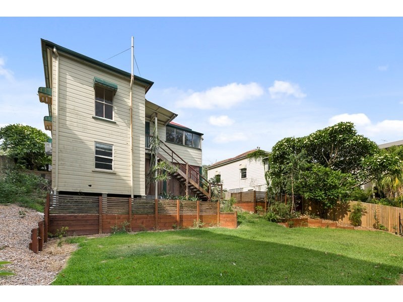 18 Stanley Terrace, Taringa QLD 4068