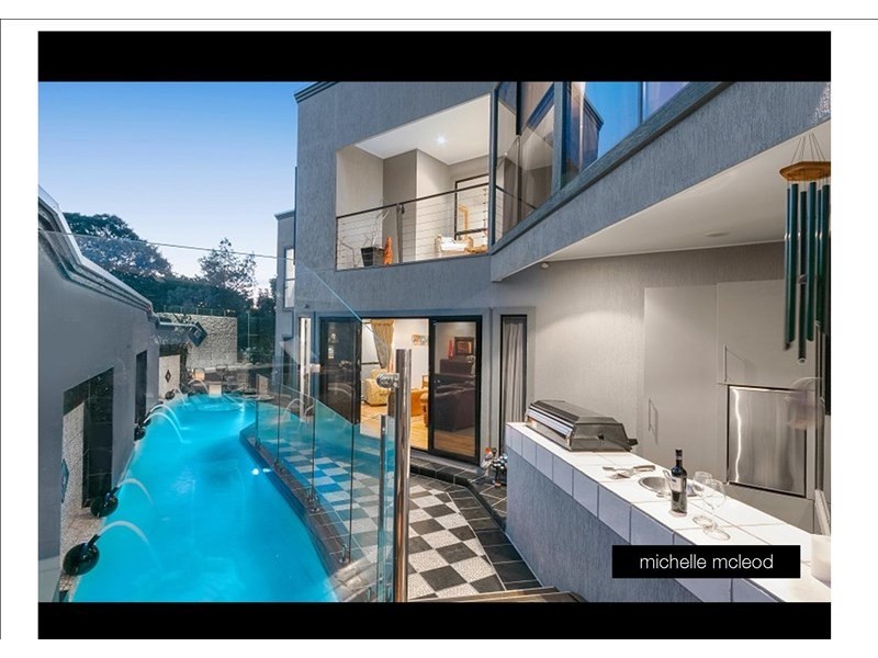 32A Chapel Hill Road, Chapel Hill QLD 4069