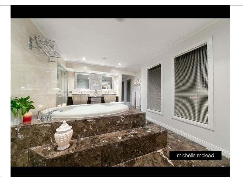 32A Chapel Hill Road, Chapel Hill QLD 4069