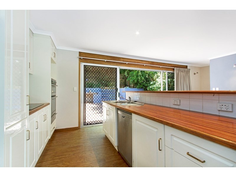 45 Marland Street, Kenmore QLD 4069