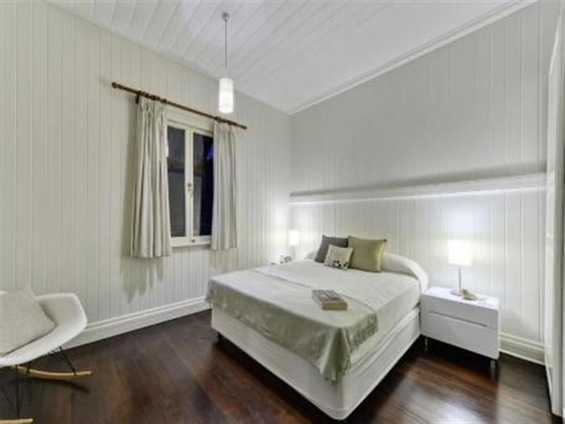 55 Fewings Street, Toowong QLD 4066