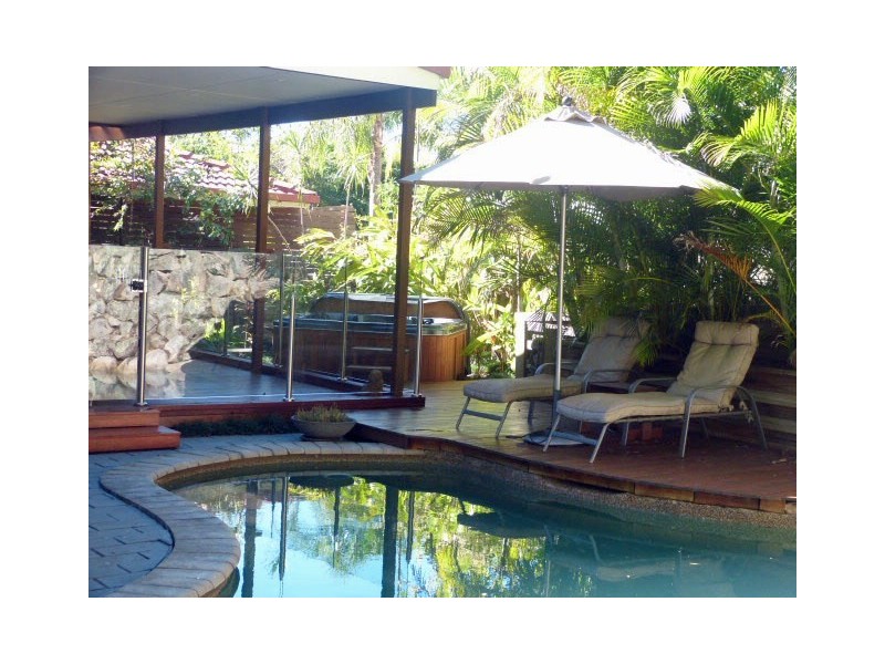 28 Binyara Street, Chapel Hill QLD 4069