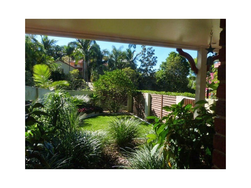 28 Binyara Street, Chapel Hill QLD 4069