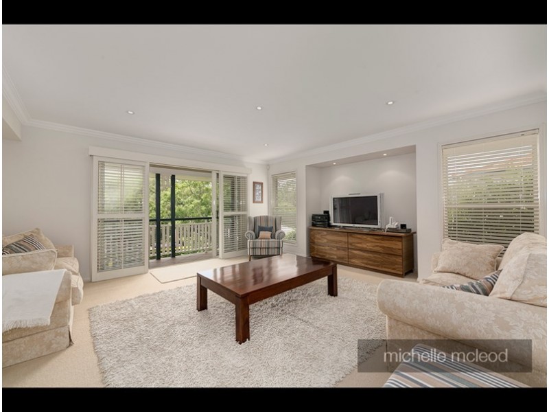 9/157 Brookfield Road, Kenmore Hills QLD 4069