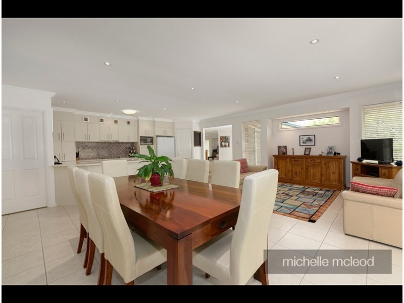 9/157 Brookfield Road, Kenmore Hills QLD 4069