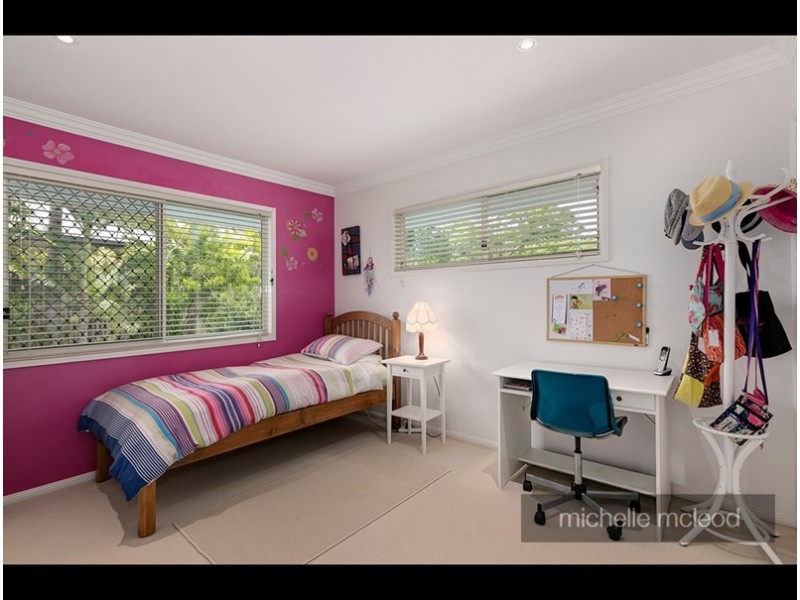 9/157 Brookfield Road, Kenmore Hills QLD 4069