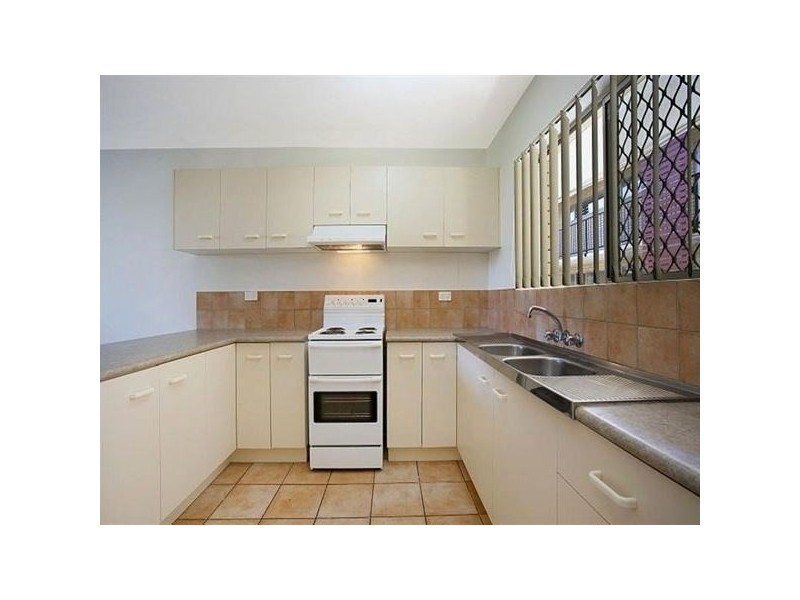 4/23 Augustus Street, Toowong QLD 4066