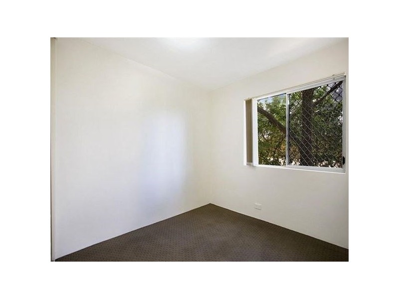 4/23 Augustus Street, Toowong QLD 4066