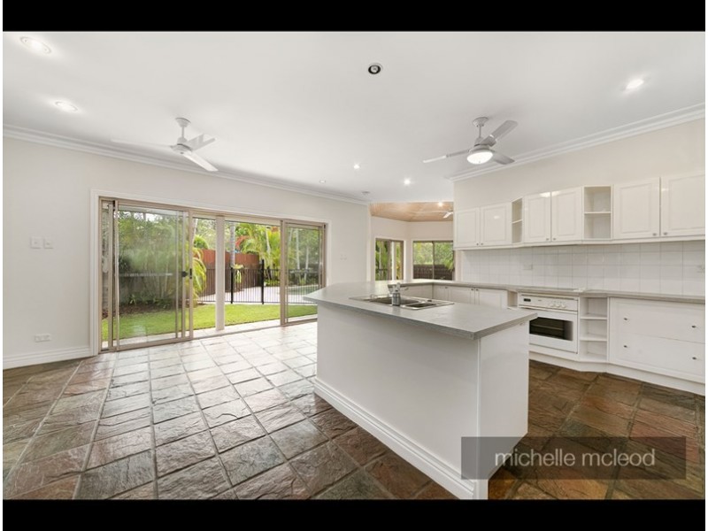 45 Morningview Street, Chapel Hill QLD 4069