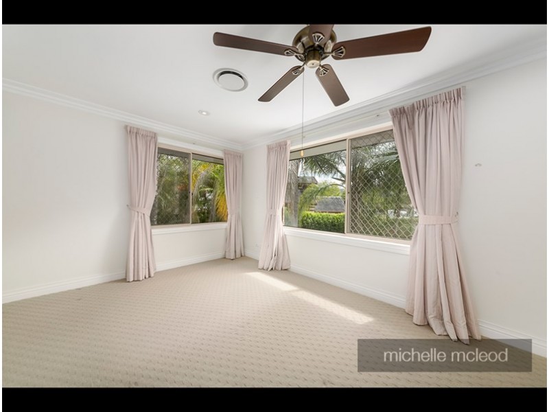45 Morningview Street, Chapel Hill QLD 4069