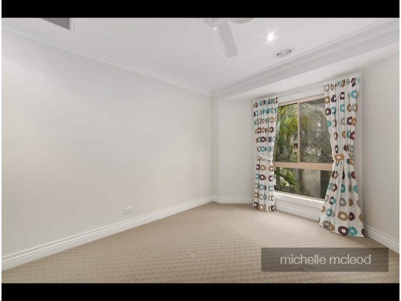 45 Morningview Street, Chapel Hill QLD 4069