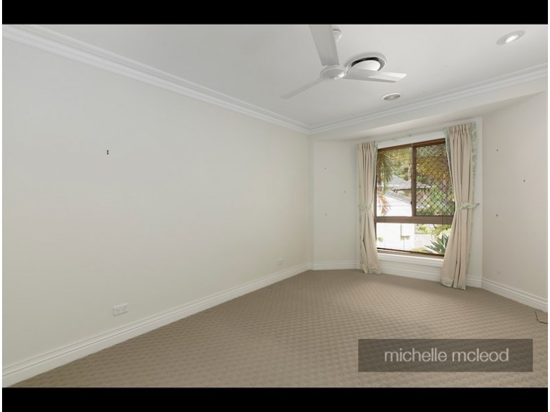 45 Morningview Street, Chapel Hill QLD 4069