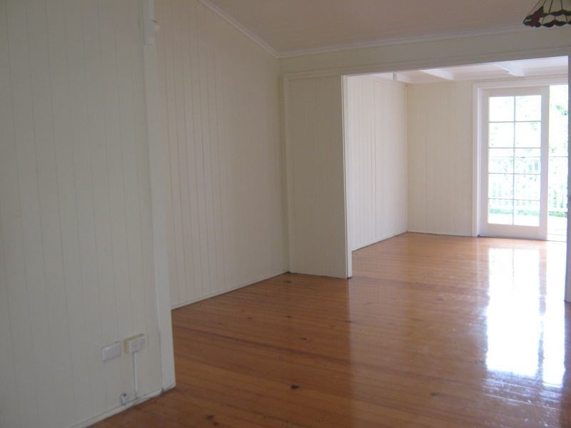 37 Fewings Street, Toowong QLD 4066