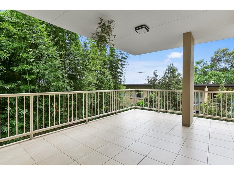 2/76 Durham Street, St Lucia QLD 4067