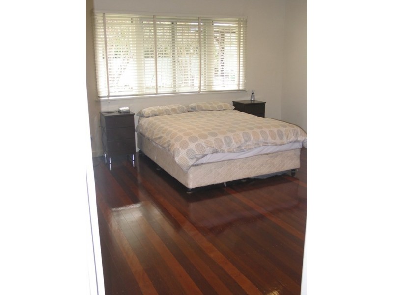 29 Yates Avenue, Ashgrove QLD 4060