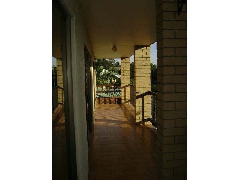 21 Sandford Street, St Lucia QLD 4067