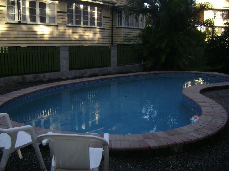 21 Sandford Street, St Lucia QLD 4067