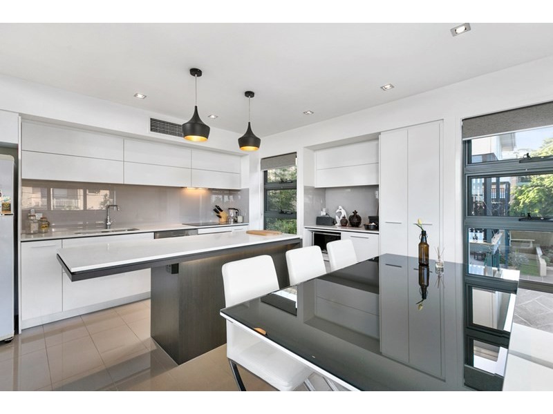 1/39 Waterton Street, Annerley QLD 4103