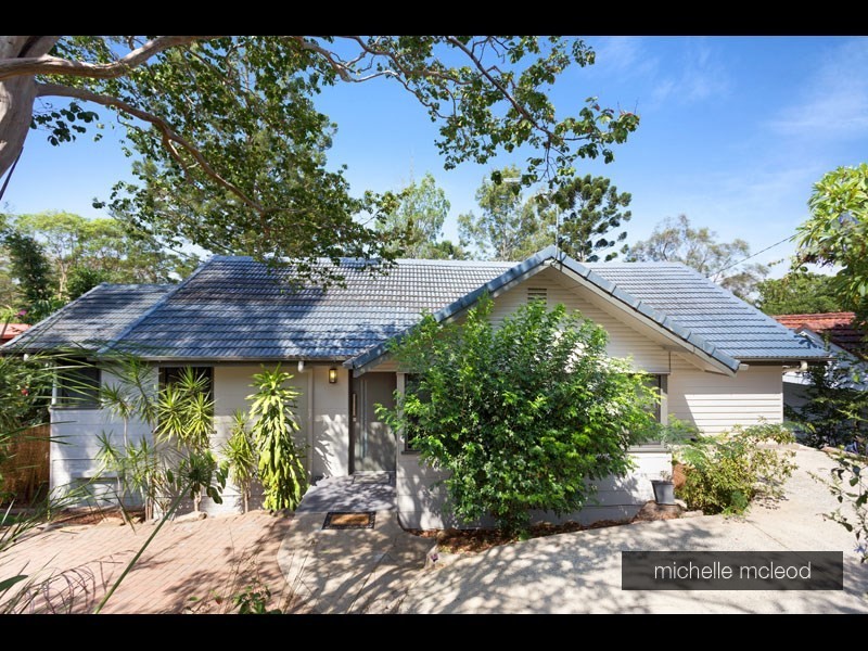 41 Burbong Street, Chapel Hill QLD 4069