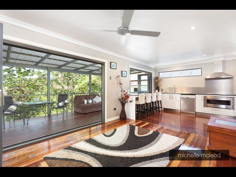 41 Burbong Street, Chapel Hill QLD 4069