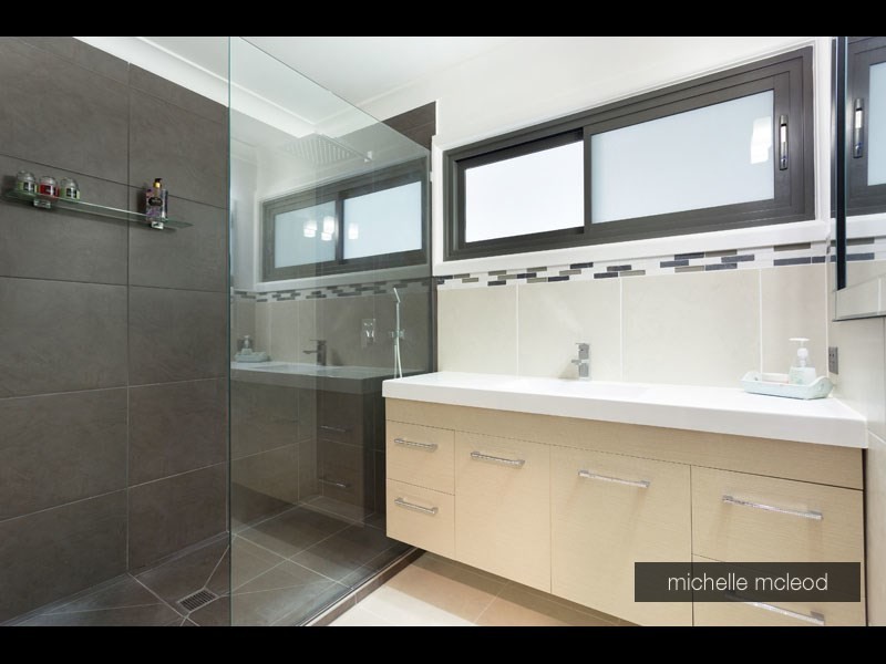 41 Burbong Street, Chapel Hill QLD 4069